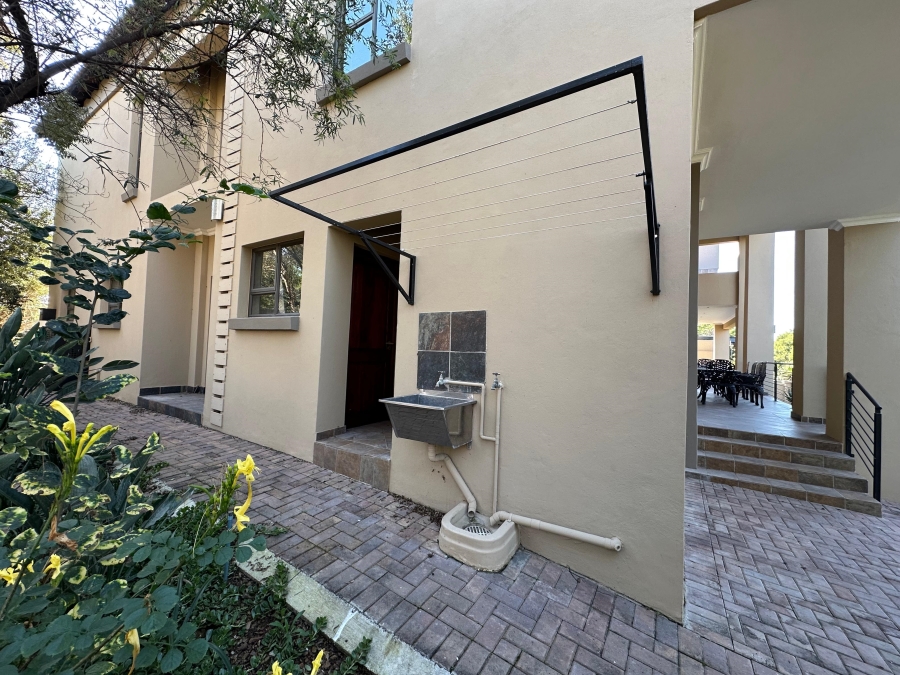 5 Bedroom Property for Sale in Xanadu Eco Park North West